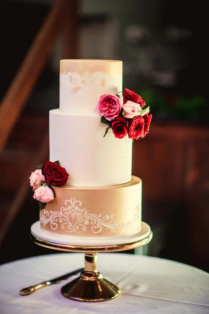 Lee & John's wedding cake