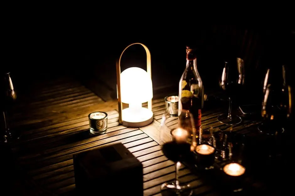 Design your wedding DIY style candles