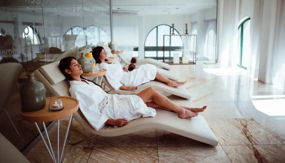 spa hen do