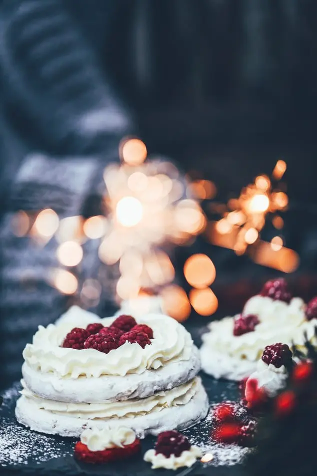 Non-Conventional Wedding Cake Ideas pavlova cake