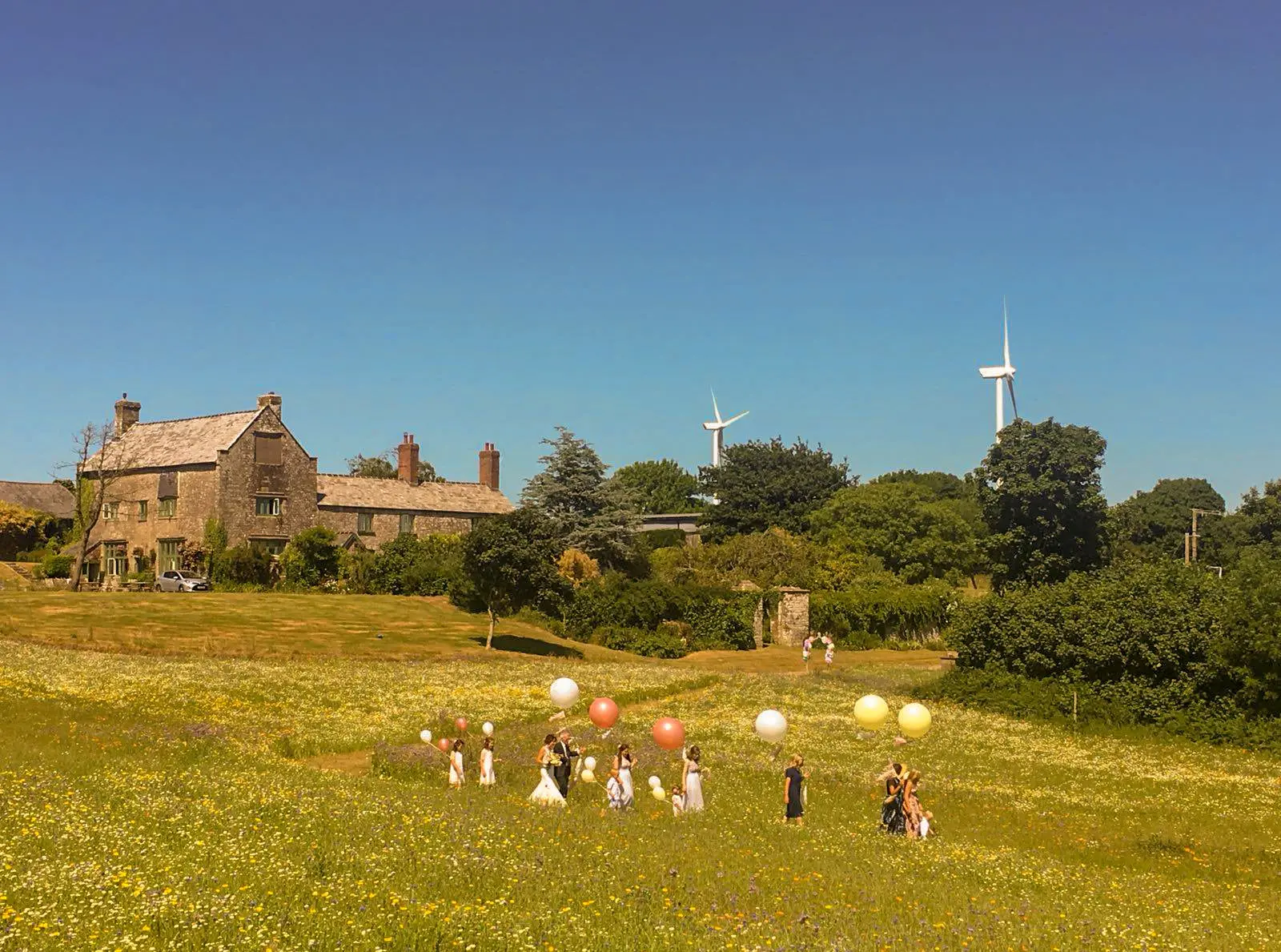 Wedding Guide - The UK's Longest Wedding Aisle