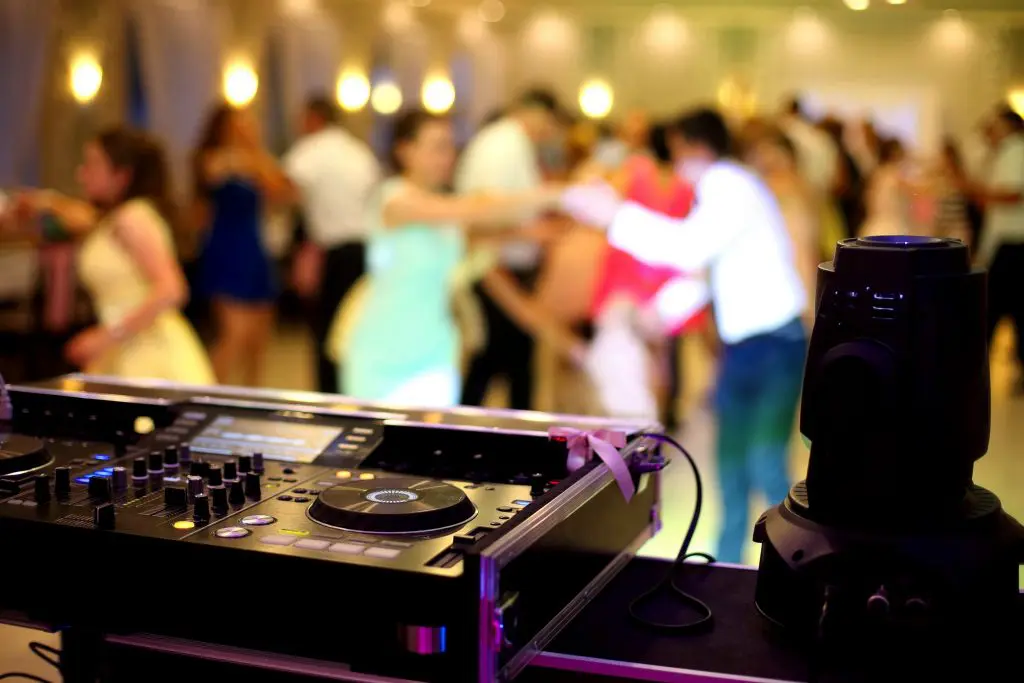 How to get wedding guests dancing