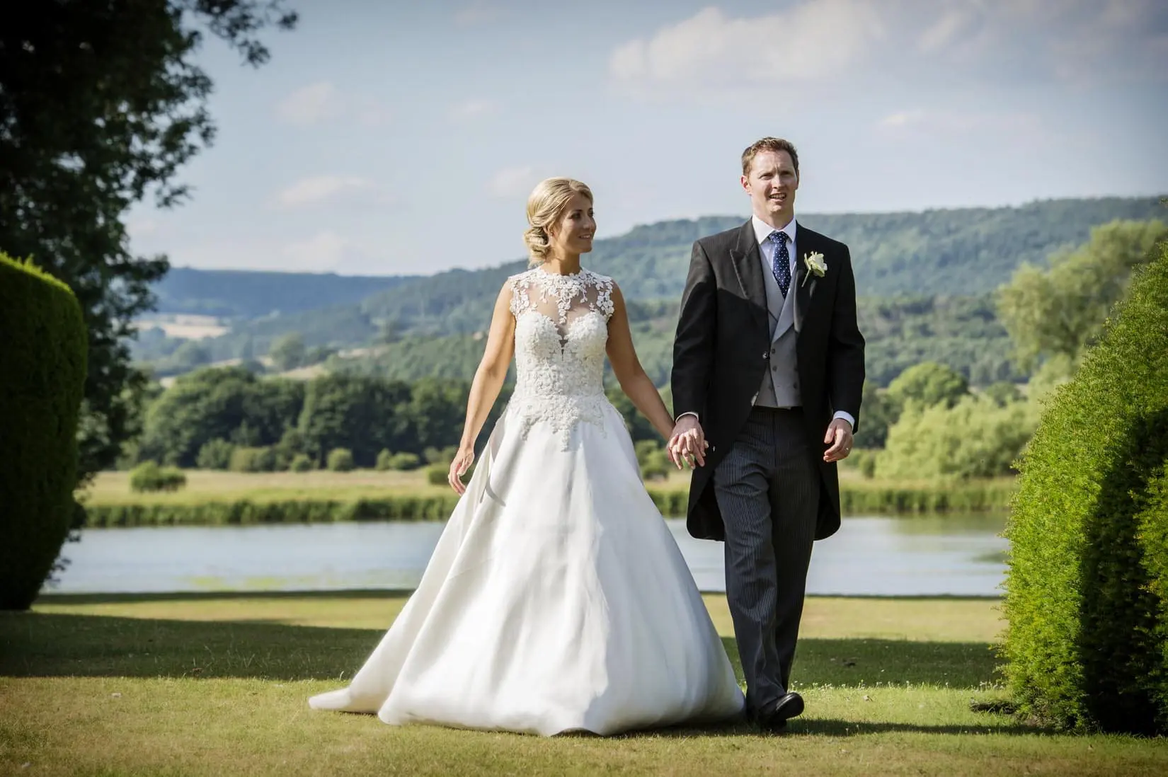 Wedding Guide - Claudia & Piers Wedding