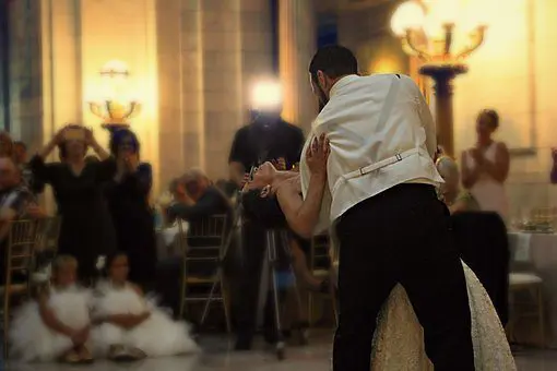 Wedding Guide - favourite wedding dance song
