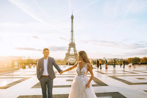 6 Micro Wedding Ideas Eiffel Tower