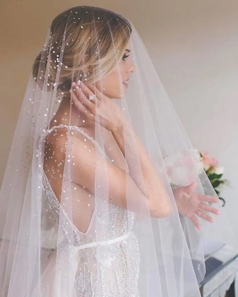 Stunning wedding headpiece ideas - the veil