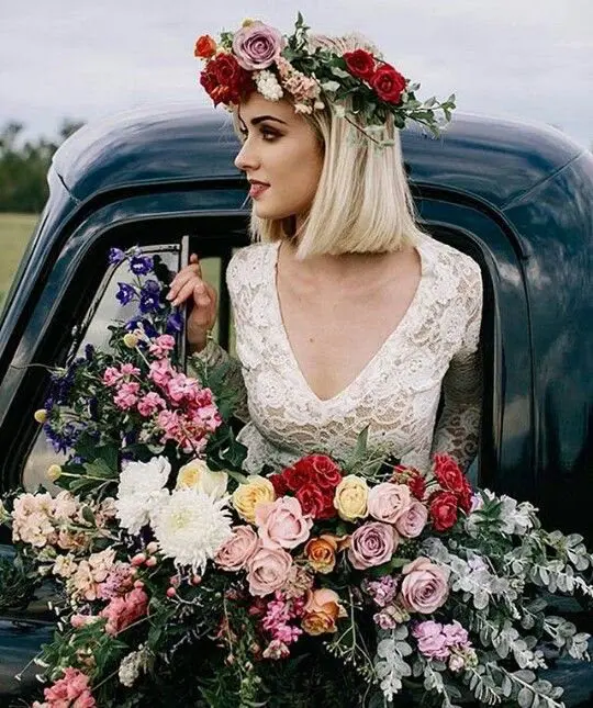 Stunning wedding headpiece ideas - the flower crown