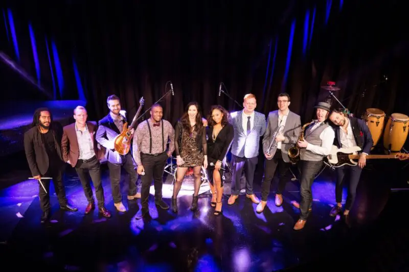wedding band