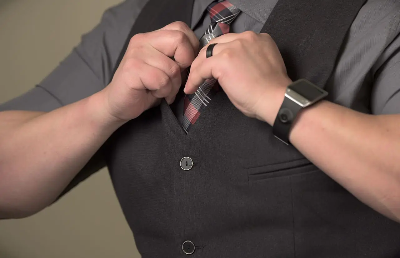 How to dress for a wedding - tops for the men
