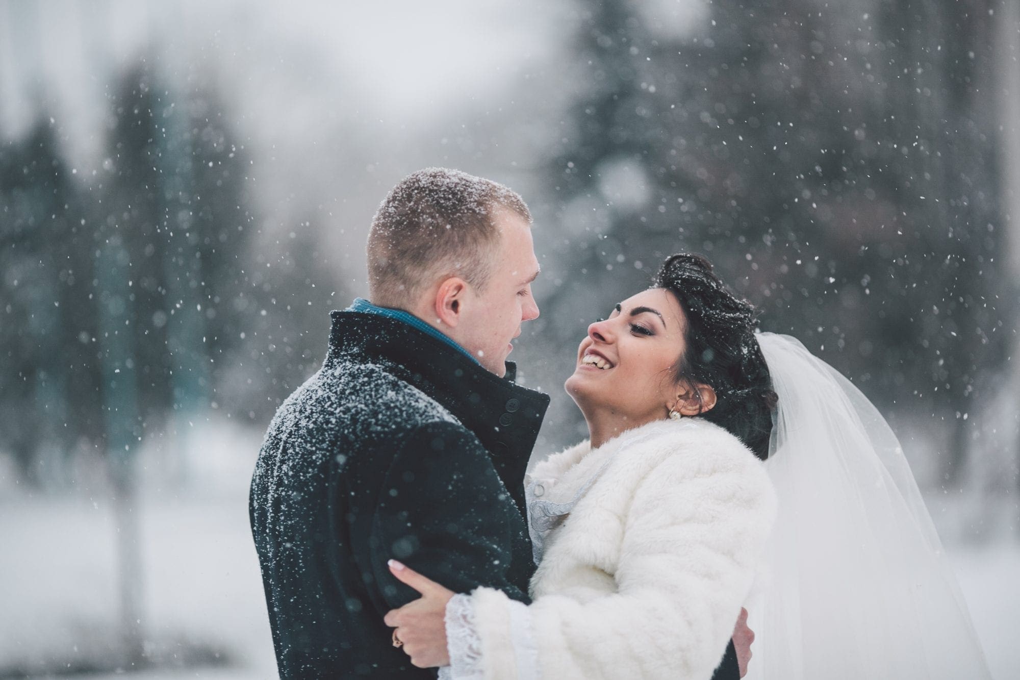 Wedding Guide - Don't be left out in the cold! The benefits of a winter wedding